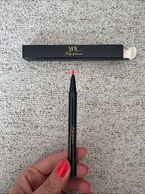 Waterproof Eyeliner Pencil - Neon Pink